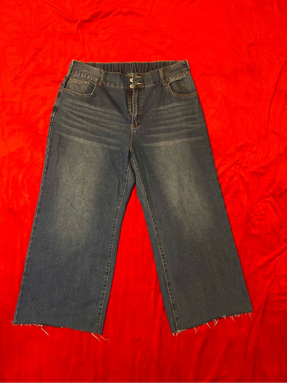 SHEIN Dark Blue Wide-Leg Cropped Jeans